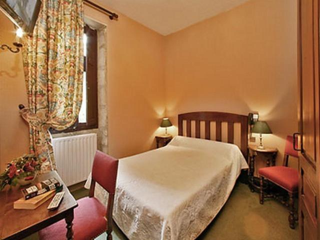 Hotel La Couleuvrine Sarlat Centre Ville Rum bild